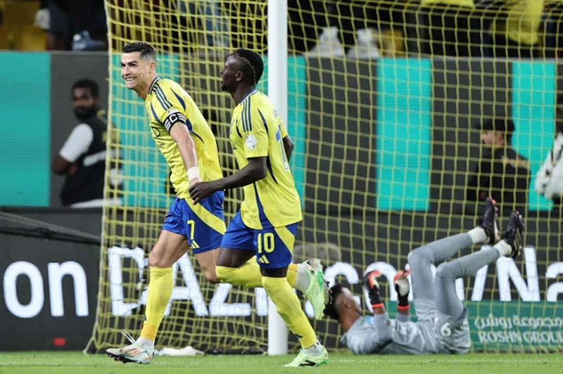 الاتحاد السعودي يعلن التزامه بقرار مركز التحكيم في نزاع النصر والعروبة
