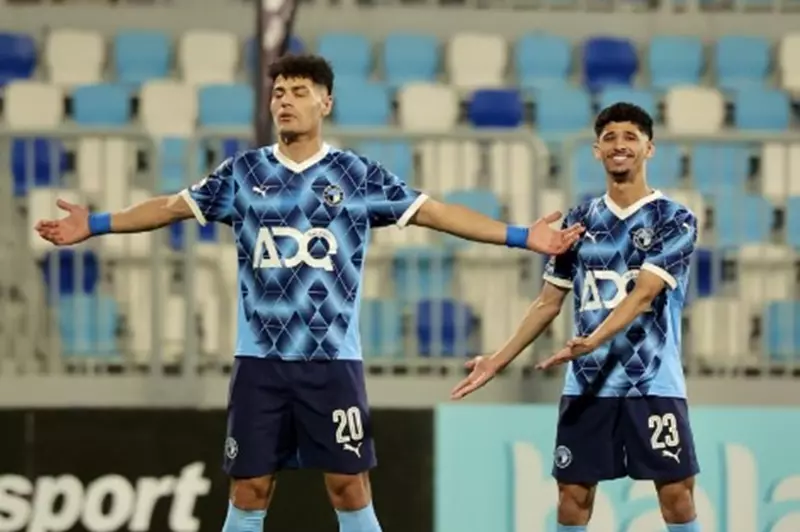 سقوط مفاجئ: سيراميكا يتجاوز بيراميدز ويحرمه من لقب الدوري المصري