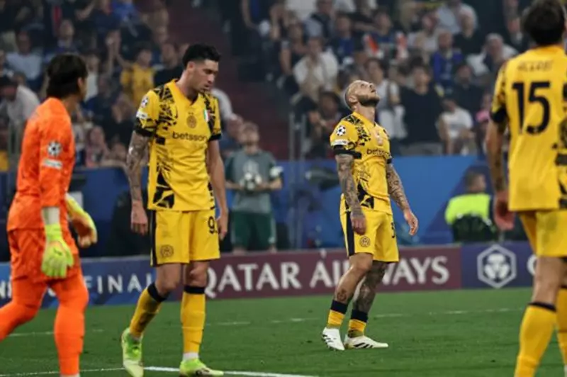 إنتر في مواجهة الكابوس: تحليل الصحف الإيطالية حول نهائي دوري أبطال أوروبا
