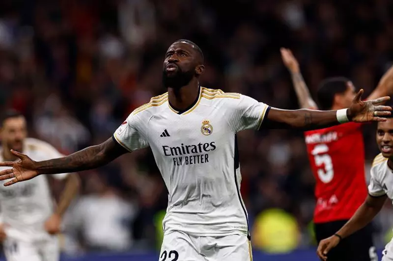 تقارير حصرية: ريال مدريد بصدد تمديد عقد روديجر لمدة موسمين